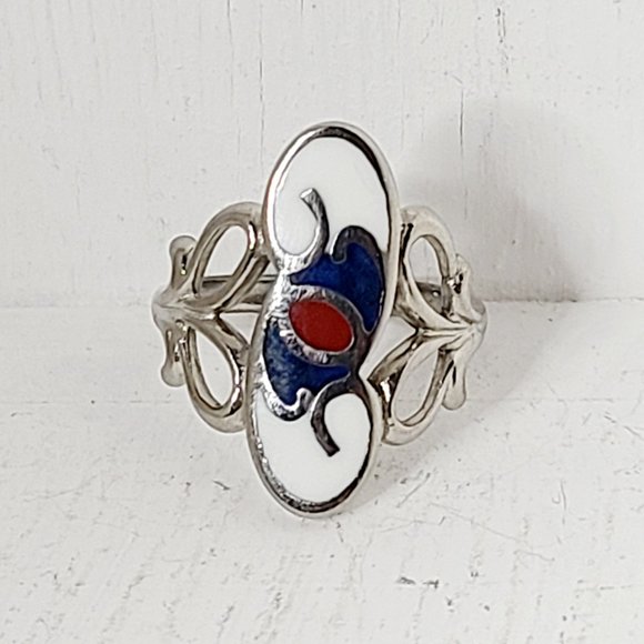 Silver Swirled Ring With White Blue and Red Enamel Unique Filigree Size 7.75 - Picture 1 of 3